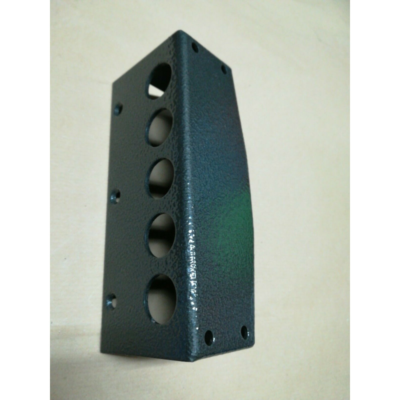 Ferrogliera kassel 5 fori 52x154x45mm [0052]