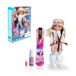 Bambola famosa nancy alla moda sulla neve