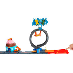 Set di veicoli e piste hot wheels looping e attacco di pipistrello