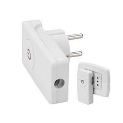 Spatiozero polypool spina con interruttore 16a 2p+t bianco [pp0453]